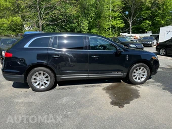 2018 Lincoln MKT w/Livery Pkg – miniatura 7