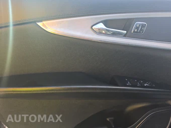 2018 Lincoln MKX Premiere – miniatura 9
