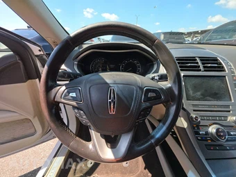 2018 Lincoln MKZ Premiere – miniatura 10