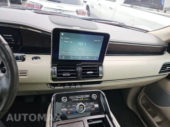 2018 Lincoln Navigator L Reserve – miniatura 11