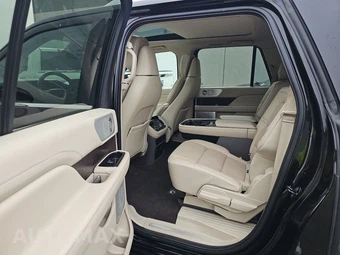 2018 Lincoln Navigator L Reserve – miniatura 13