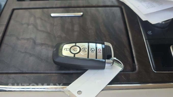 2018 Lincoln Navigator L Reserve – miniatura 18