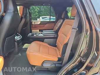2018 Lincoln Navigator Reserve – miniatura 16