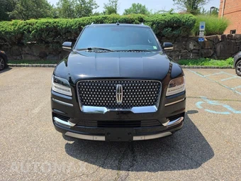 2018 Lincoln Navigator Reserve – miniatura 2