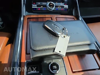 2018 Lincoln Navigator Reserve – miniatura 29