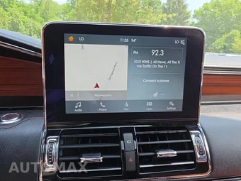 2018 Lincoln Navigator Reserve – miniatura 30
