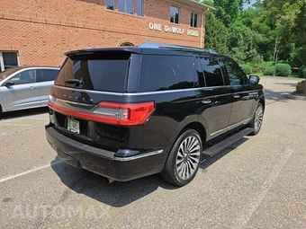 2018 Lincoln Navigator Reserve – miniatura 4