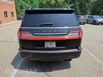 2018 Lincoln Navigator Reserve – miniatura 5