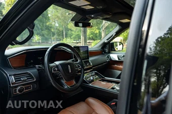 2018 Lincoln Navigator Reserve - miniatura 21