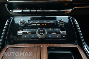 2018 Lincoln Navigator Reserve - miniatura 23