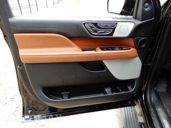 2018 Lincoln Navigator Reserve - miniatura 26