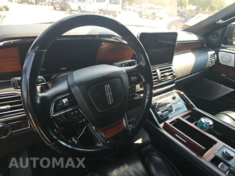 2018 Lincoln Navigator Reserve – miniatura 11