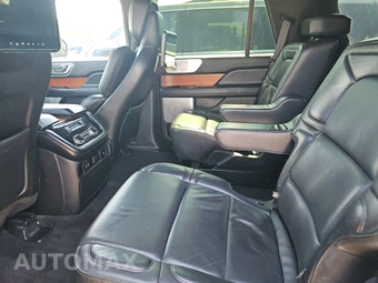 2018 Lincoln Navigator Reserve – miniatura 13