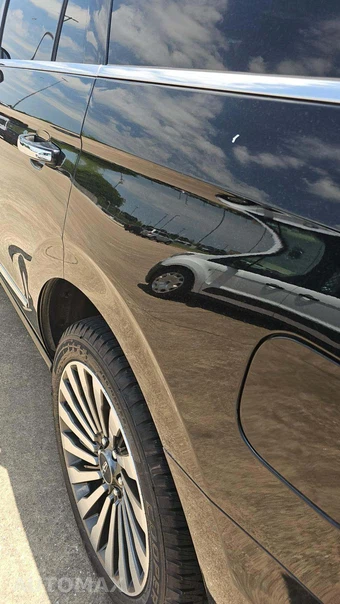 2018 Lincoln Navigator Reserve – miniatura 20
