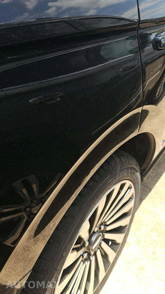2018 Lincoln Navigator Reserve – miniatura 23