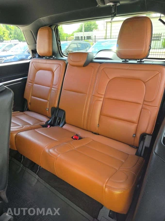 2018 Lincoln Navigator Reserve – miniatura 11