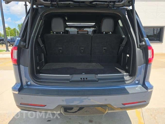 2018 Lincoln Navigator Reserve – miniatura 12