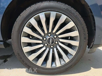 2018 Lincoln Navigator Reserve – miniatura 26