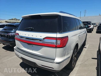 2018 Lincoln Navigator Reserve – miniatura 4