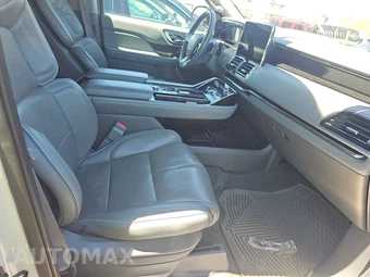 2018 Lincoln Navigator Reserve – miniatura 8