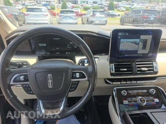 2018 Lincoln Navigator Reserve – miniatura 10