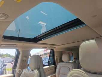 2018 Lincoln Navigator Reserve – miniatura 11