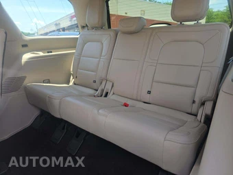 2018 Lincoln Navigator Reserve – miniatura 14