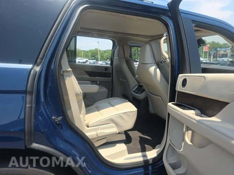 2018 Lincoln Navigator Reserve – miniatura 17