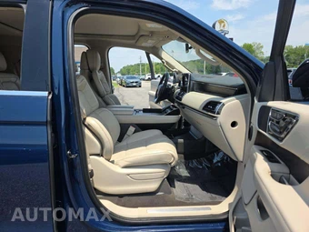 2018 Lincoln Navigator Reserve – miniatura 19