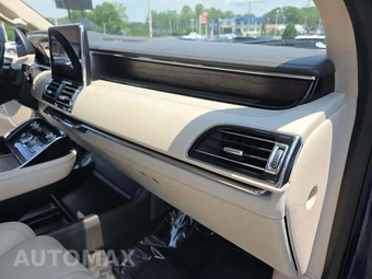 2018 Lincoln Navigator Reserve – miniatura 20