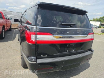 2018 Lincoln Navigator Select – miniatura 2