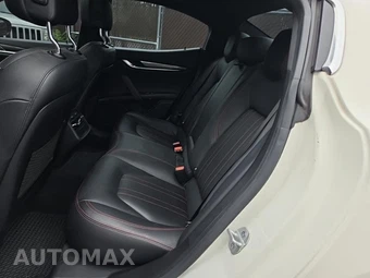 2018 Maserati Ghibli S Q4 – miniatura 16