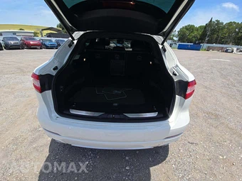 2018 Maserati Levante GrandLusso – miniatura 11