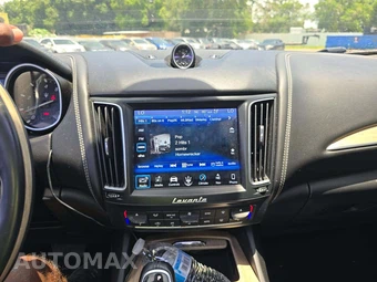 2018 Maserati Levante GrandLusso – miniatura 7