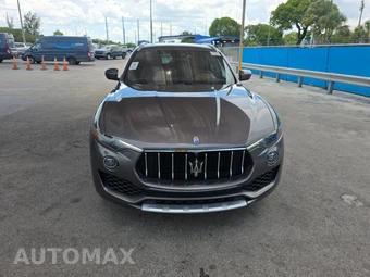 2018 Maserati Levante GrandLusso – miniatura 2