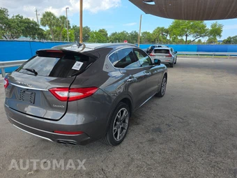 2018 Maserati Levante GrandLusso – miniatura 4
