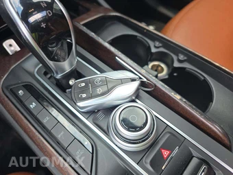 2018 Maserati Levante GrandLusso – miniatura 8