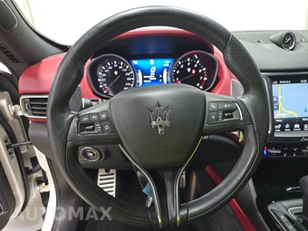 2018 Maserati Levante GranSport - miniatura 10