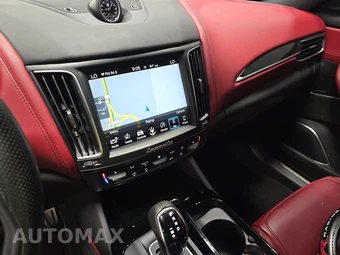 2018 Maserati Levante GranSport - miniatura 11
