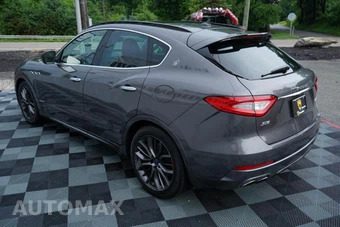 2018 Maserati Levante S GranSport - miniatura 9