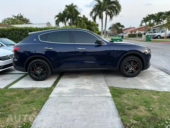 2018 Maserati Levante - miniatura 5