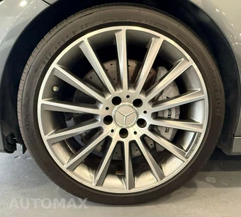 2018 Mercedes-Benz AMG C 43 4MATIC Sedan - miniatura 45