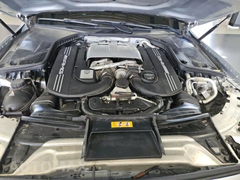 2018 Mercedes-Benz AMG C 63 S Sedan - miniatura 15