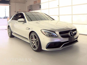 2018 Mercedes-Benz AMG C 63 S Sedan - miniatura 3