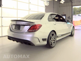 2018 Mercedes-Benz AMG C 63 S Sedan - miniatura 4