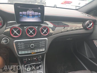 2018 Mercedes-Benz AMG CLA 45 4MATIC - miniatura 11