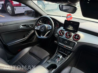 2018 Mercedes-Benz AMG CLA 45 4MATIC - miniatura 16
