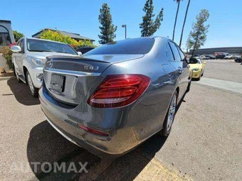 2018 Mercedes-Benz AMG E 43 4MATIC Sedan – miniatura 3