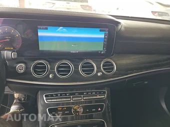 2018 Mercedes-Benz AMG E 43 4MATIC Sedan - miniatura 11