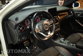 2018 Mercedes-Benz AMG GLA 45 4MATIC - miniatura 10